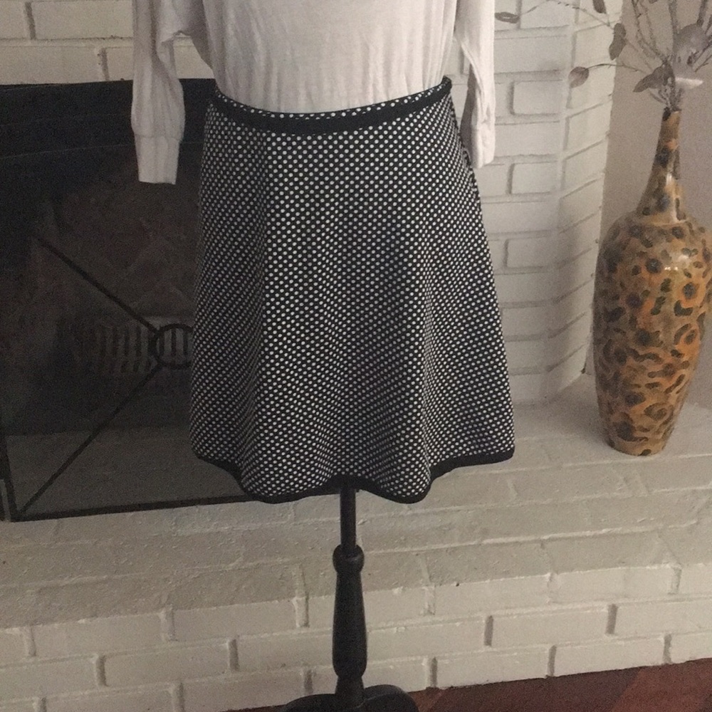 Studio M Elastic Skirt